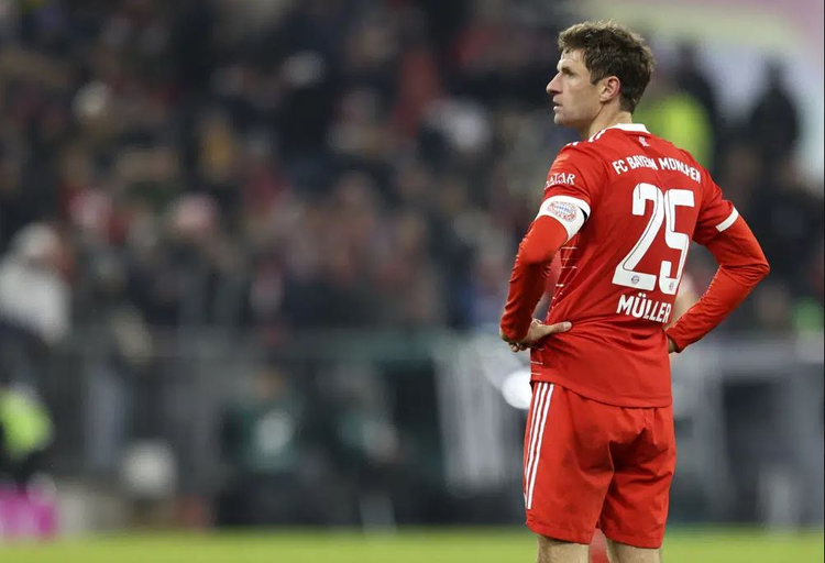 Thomas Muller i zhgenjyr pas humbjes se Bayernit