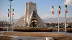 Çifti iranian që vallëzoi në sheshin e Teheranit, dënohet me nga 10 vjet burgim