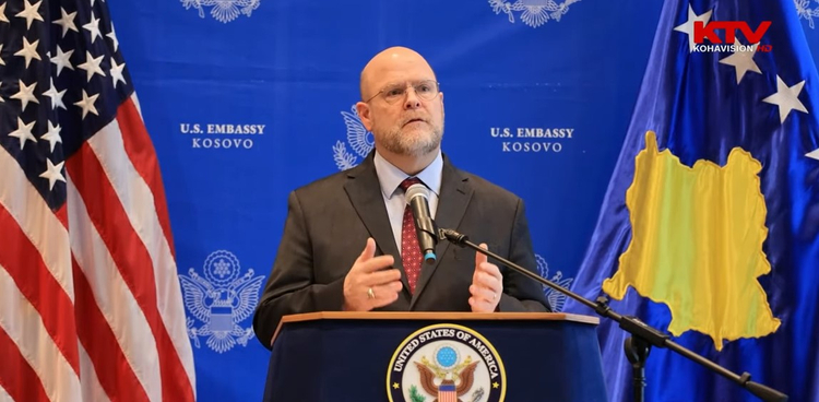 Ambasadori i SHBA-se ne Kosove, Jeffrey Hovenier