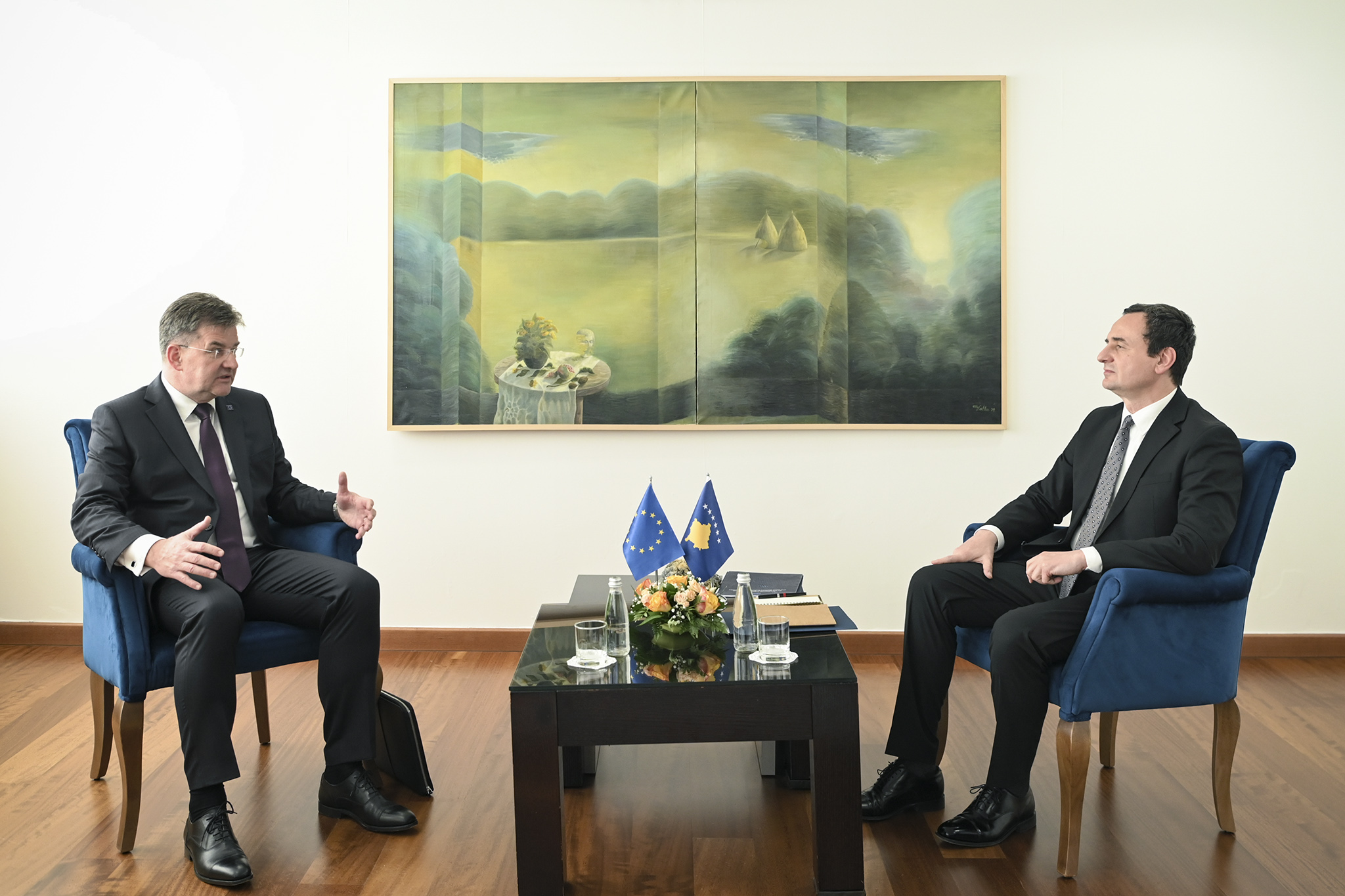 Kurti - Lajçakut: Masat ndëshkuese të BE-së janë të padrejta dhe e bëjnë dialogun asimetrik