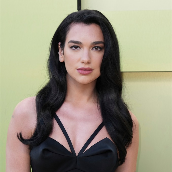 Dua Lipa ka nënshkruar marrëveshje bashkëpunimi me “Porsche”