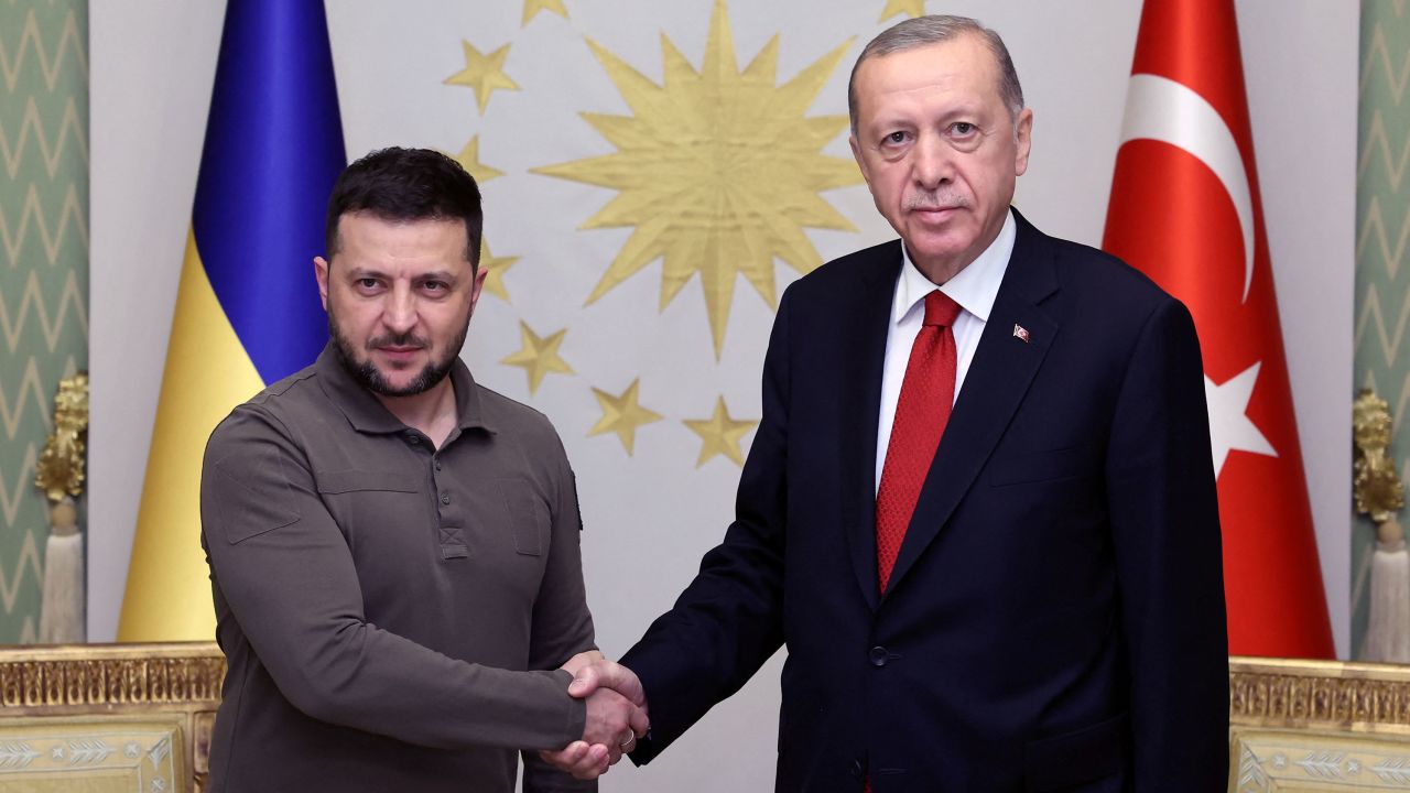 Ukraina nënshkruan marrëveshje me Turqinë për riparimin e dronëve