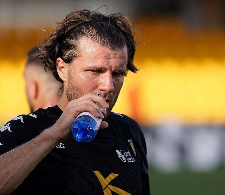 Hetemaj me HJK-në fitojnë në Champions