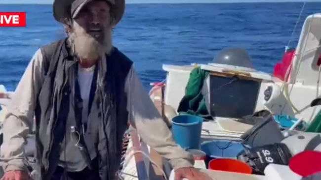 Gjendet pas dy muajsh marinari i zhdukur, tregon si mbijetoi