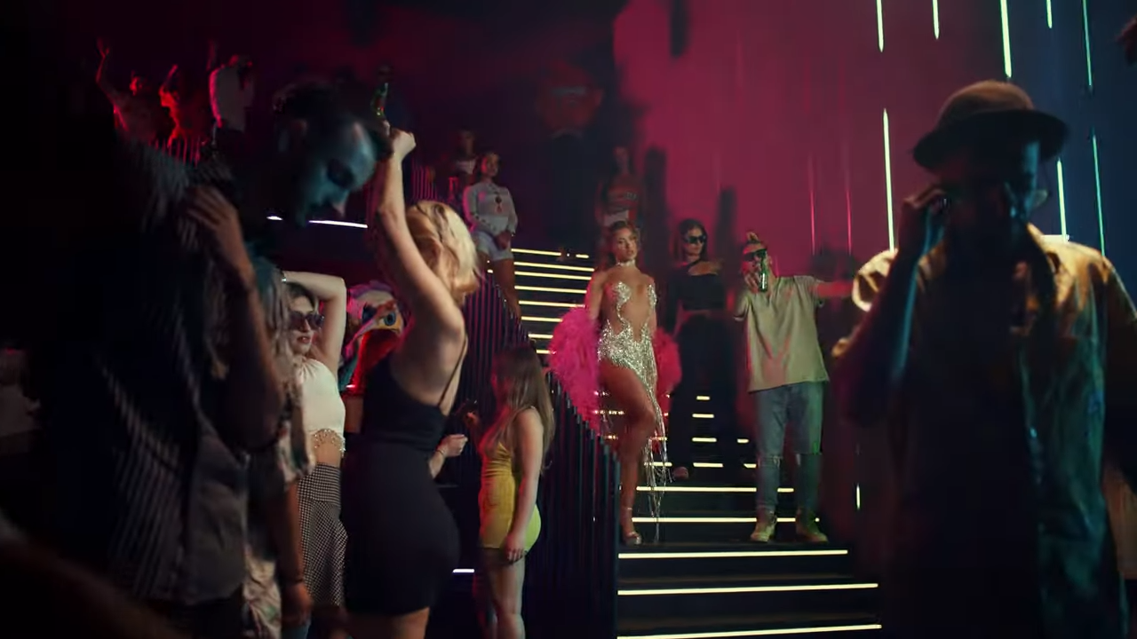 Diona Fona dhe Lumi B vijnë me “Bounce”