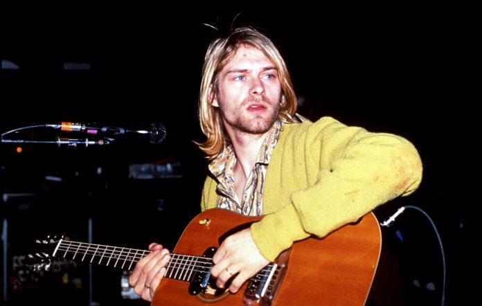 Fansat dëshpërohen me çmimet e bluzave Nirvana që po shiten nga YSL