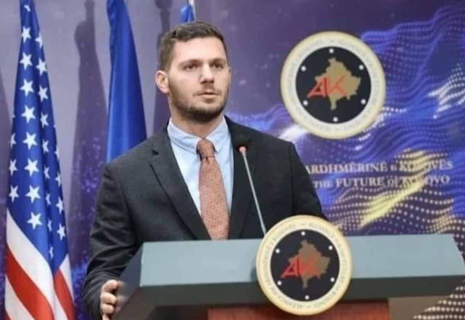Zëdhënësi i AAK-së për Kurtin: Po promovon autostradën e nisur nga Haradinaj
