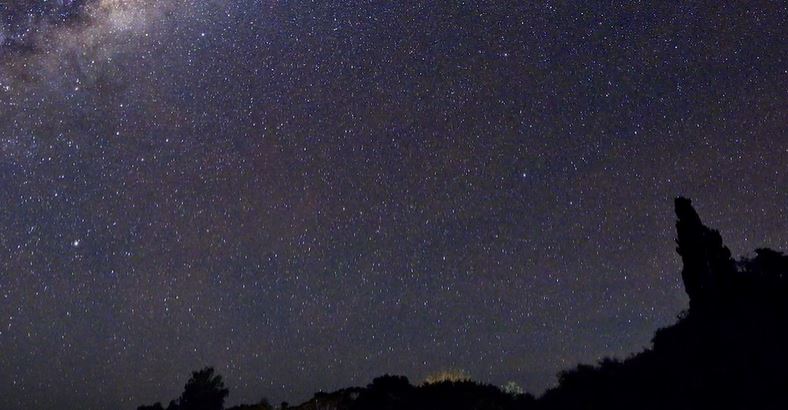 Shkencëtarët ende pa informacione për burimin misterioz që dërgoi sinjale nga hapësira