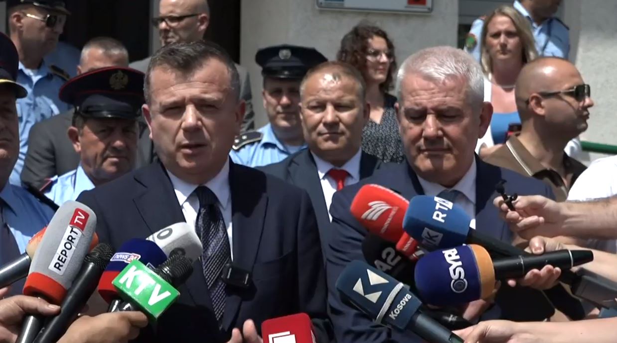 Sveçla me homologun e tij nga Shqipëria vizitojnë pikëkalimin kufitar në Vermicë