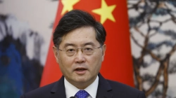 Kina shkarkon ministrin e Jashtëm pak muaj pas emërimit