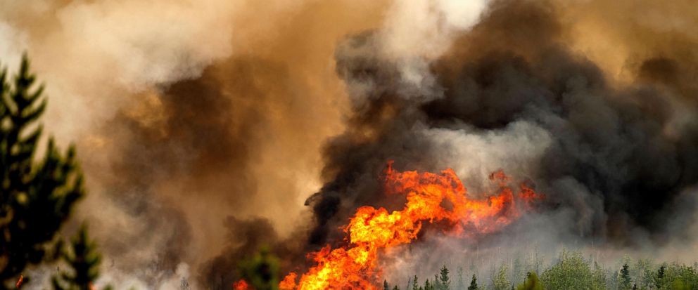 Një tjetër zjarrfikës vdes duke shuar flakët në Kolumbinë Britanike