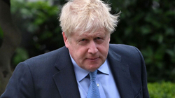 Johnson dorëhiqet pasi mashtroi Parlamentin britanik