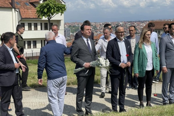Kurti: S’duhet harruar sa i lartë ka qenë çmimi i paguar nga populli që të kemi Republikë demokratike