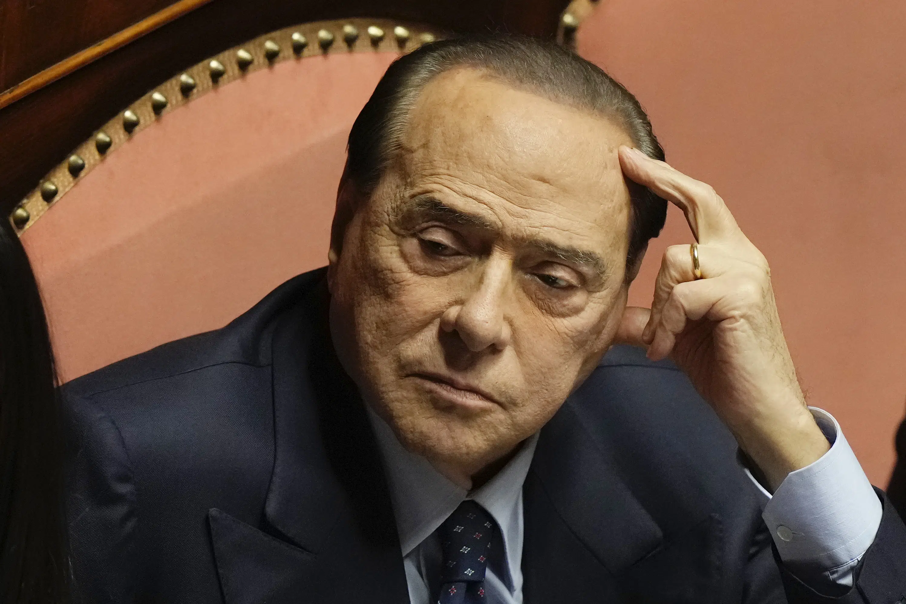 Vdiq ish-kryeministri i Italisë, Silvio Berlusconi