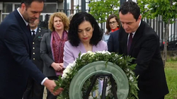 Krerët e shtetit nderojnë ish-presidentin Rugova e Demaçin në 24-vjetorin e çlirimit