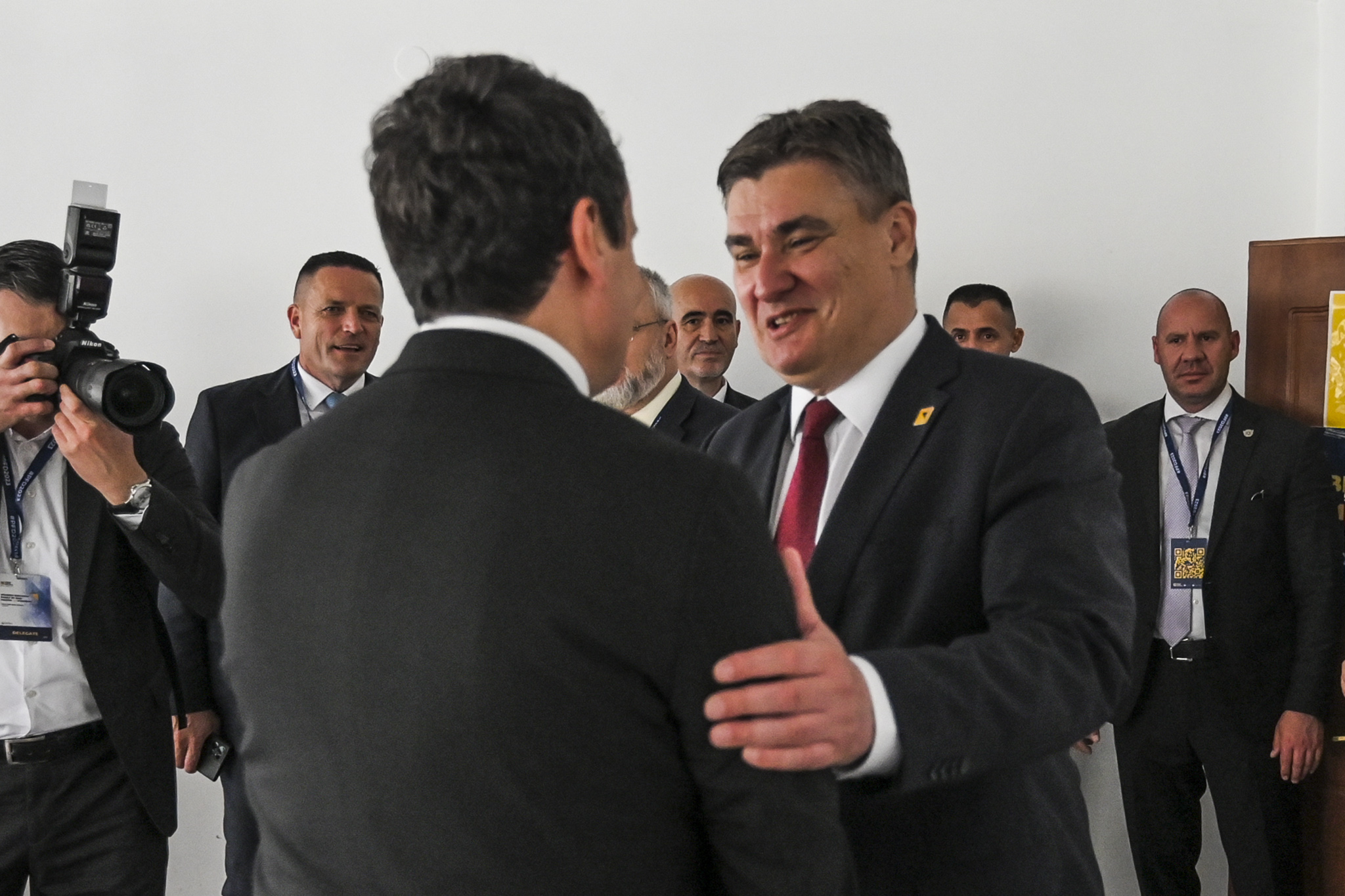 Kurti takohet me Milanoviqin: Ndërkombëtarët duhet ta dënojnë sjelljen e Serbisë