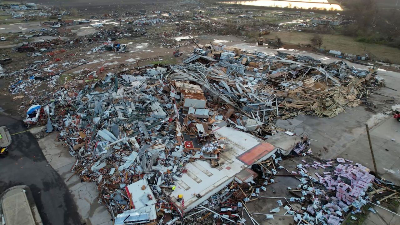 Një i vdekur dhe me dhjetëra të lënduar nga disa tornado në Missisipin lindor