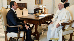 Kurti për Papa Françeskun: Vështirë të ketë një tjetër të këtillë në këtë shekull