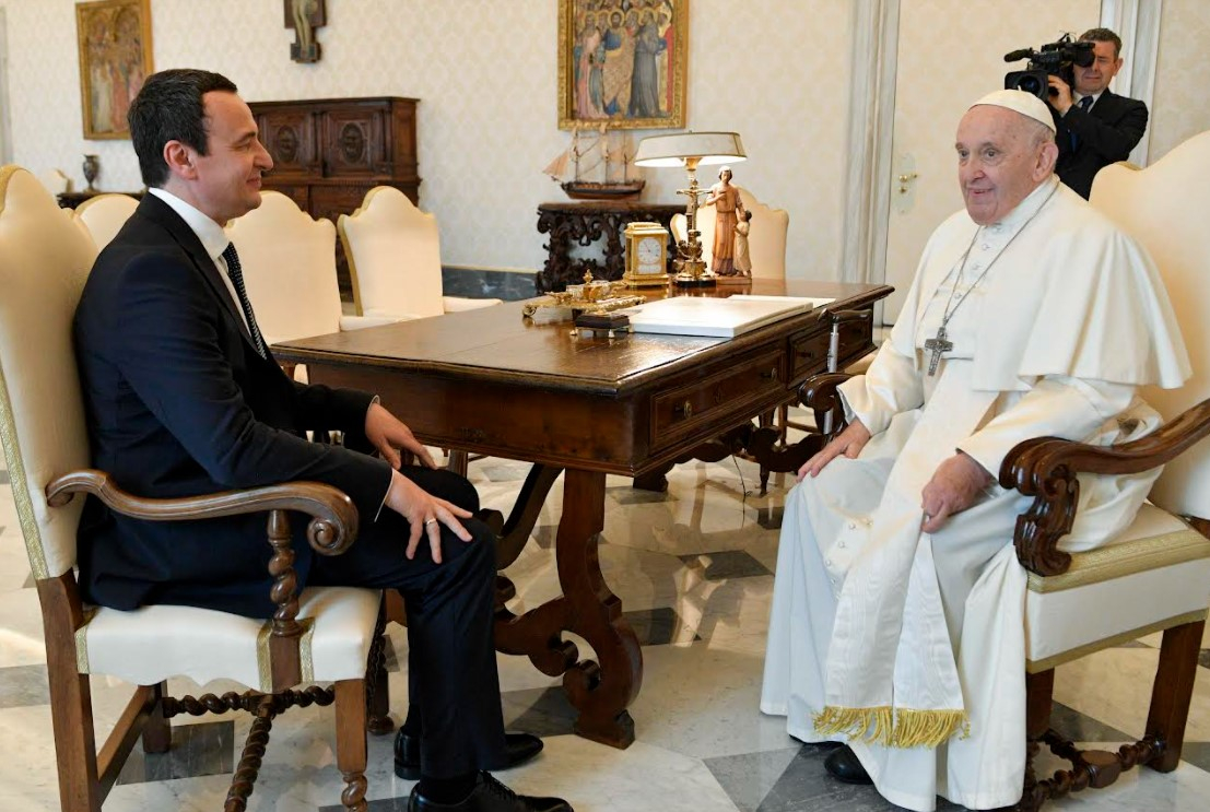 Kurti trifft Papst Franziskus –