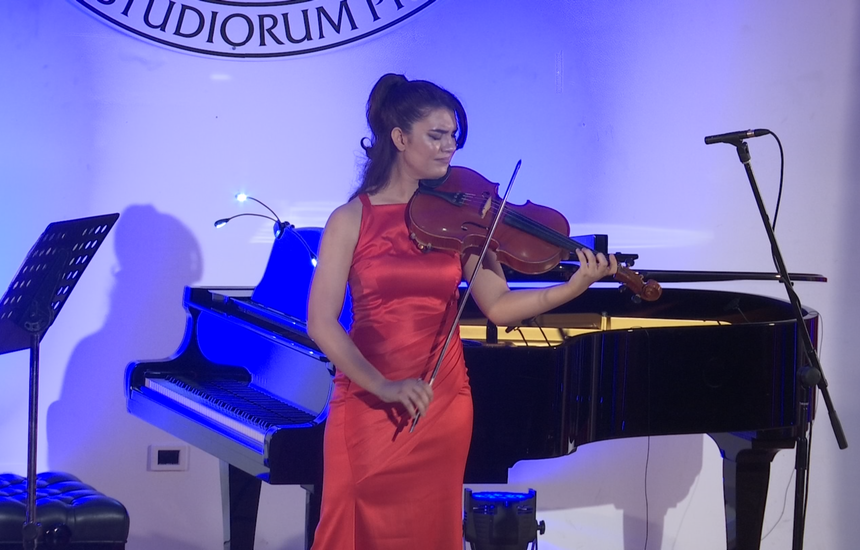 Maria Da Rocha Viola in the walk of ages proves the potential of the new generation ...