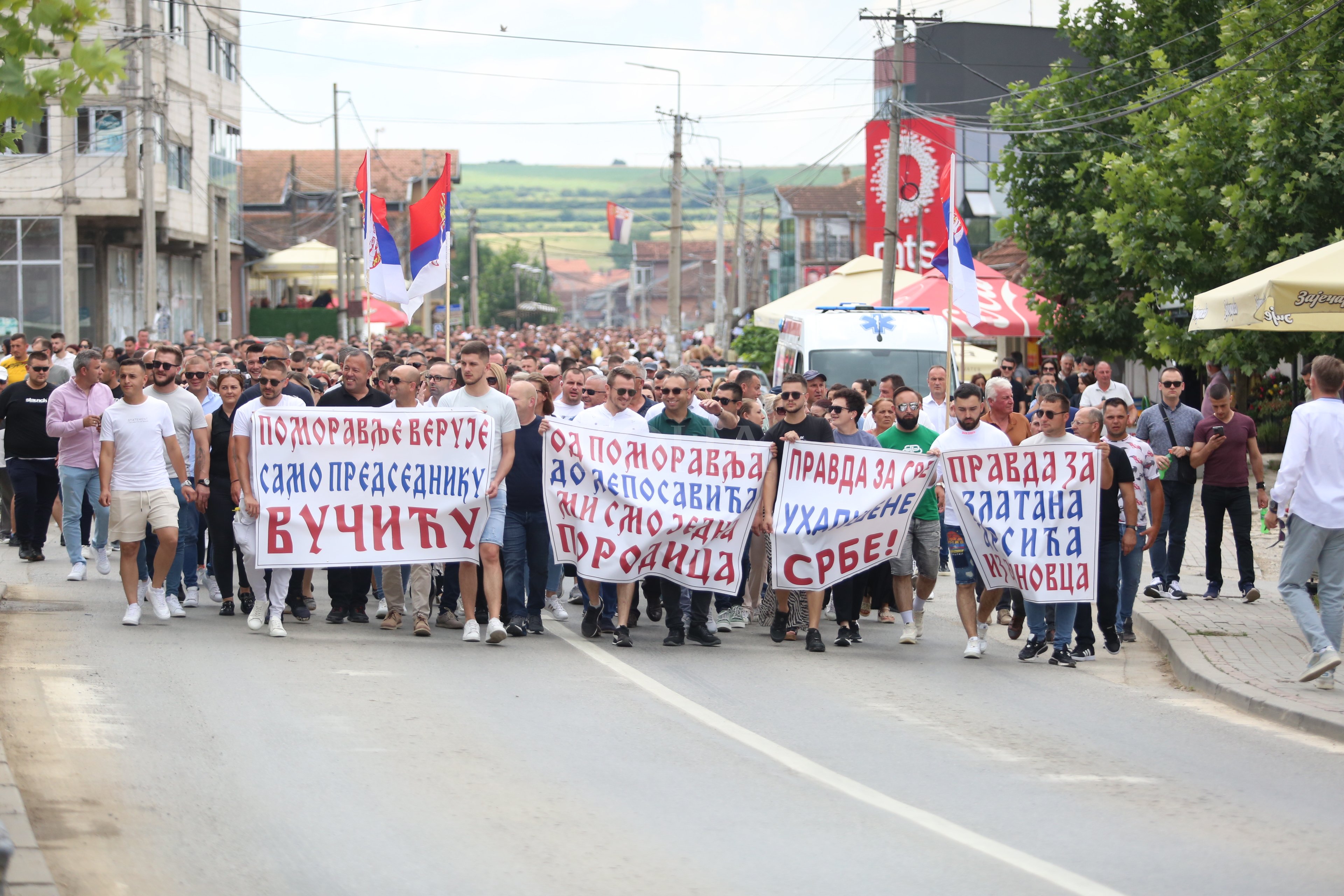 Serbët protestojnë në Graçanicë, Policia mbyll rrugën kryesore