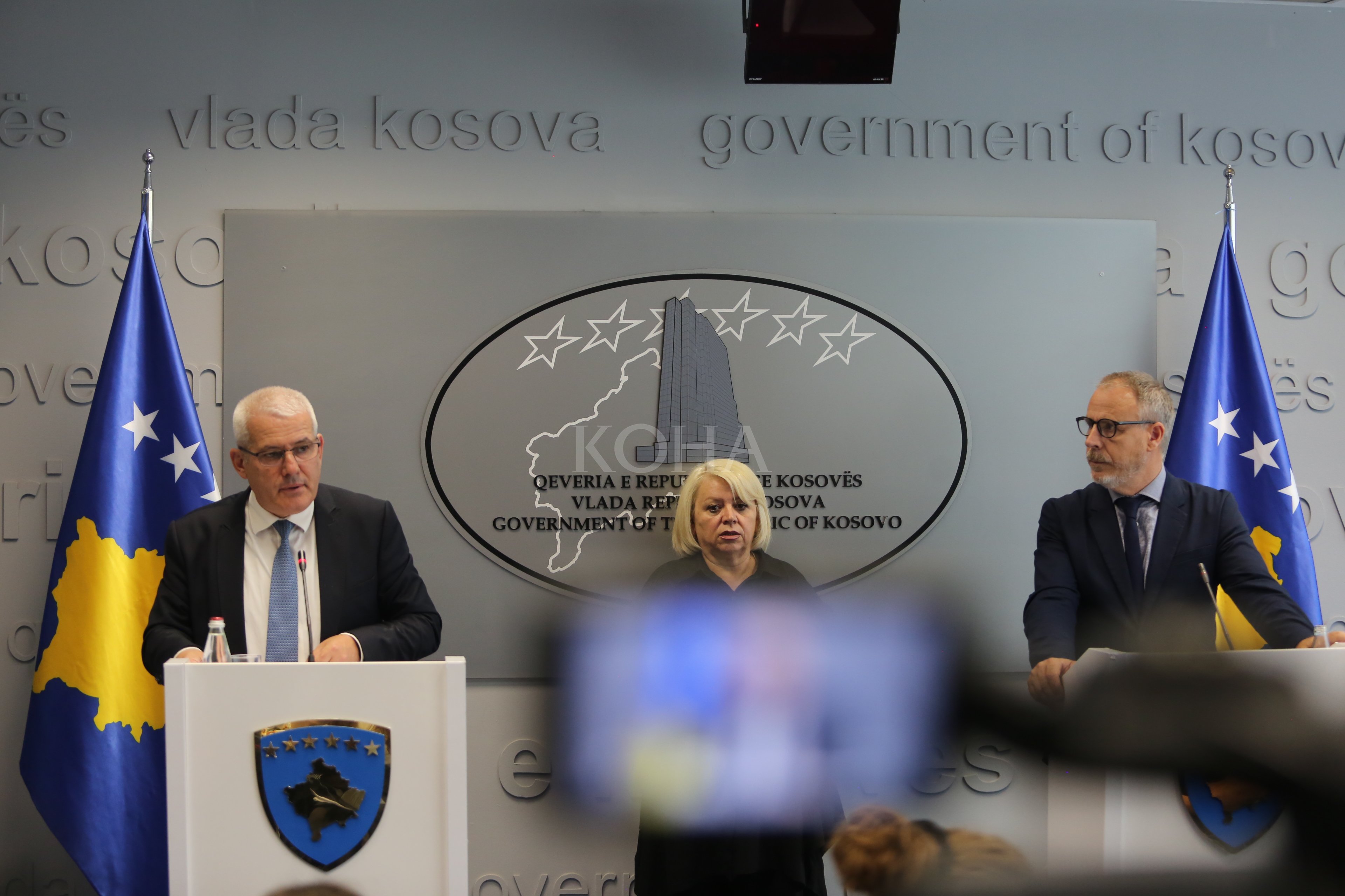 Sveçla: Kufijtë e Kosovës po ruhen më mirë se kurrë më parë