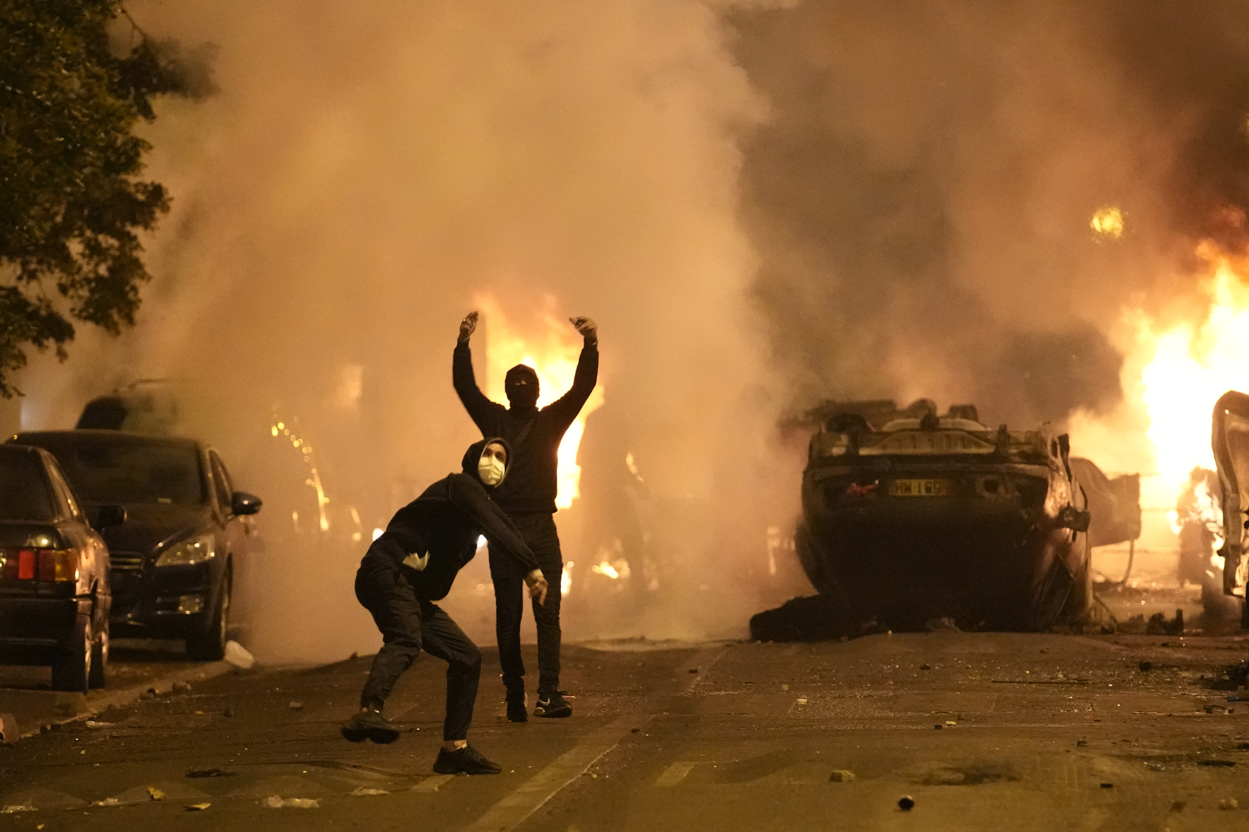 Të paktën 150 të arrestuar në protestat e dhunshme në Francë të mërkurën
