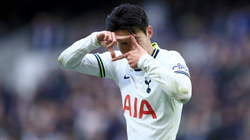 Sulmuesi i Tottenhamit, Son, edhe zyrtarisht bëhet një vit më i ri