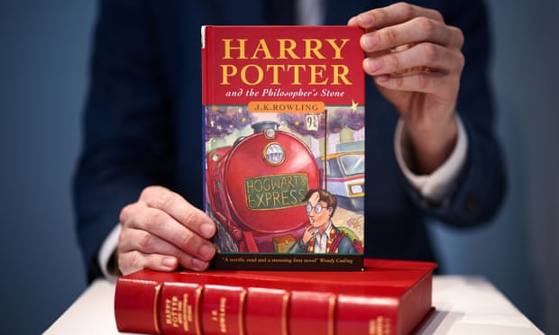 Libri i rrallë i Harry Poterit kap shifrën marramendëse në ankand