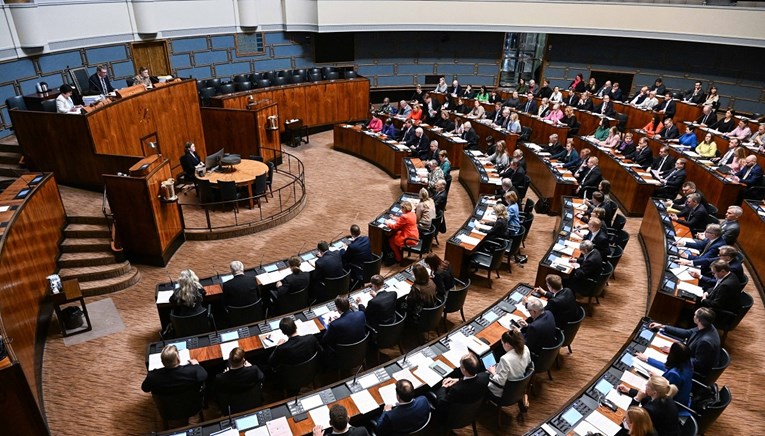 Parlamenti finlandez voton për anëtarësimin në NATO