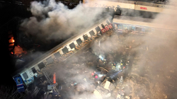 Të mbijetuarit rrëfejnë për tmerrin e aksidentit të trenave në Greqi
