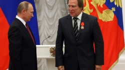 Bankierët që ndihmuan burrin e njohur si “kuleta e Putinit” në Zvicër, dalin në gjyq