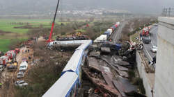 Shqipëria shpall të dielën ditë zie për viktimat në Greqi