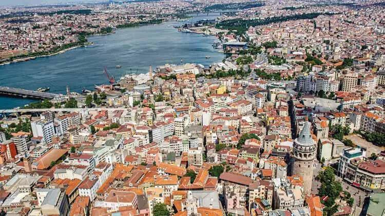 Njerëzit po shpërngulen nga Stambolli për shkak të frikës nga tërmetet