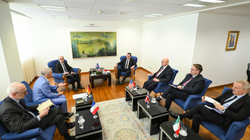 Kurti diskuton me ambasadorët e QUINT-it për aplikimin e Kosovës për pranim në Këshill të Evropës