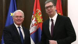 Vuçiqi takohet me Hillin: U pajtuam rreth formimit urgjent të Asociacionit