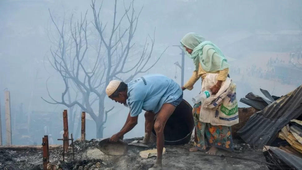 Bangladeshi heton zjarrin në kampin më të madh në botë të refugjatëve