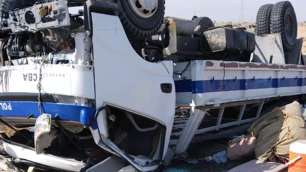 Nëntë oficerë sigurie u vranë në një sulm vetëvrasës në Pakistan