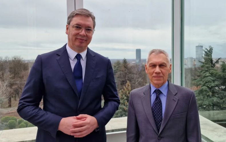 Vuçiqi me ambasadorin rus bisedon për situatën në Kosovë