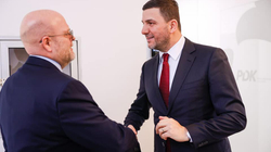 Krasniqi takohet me ambasadorin Hovenier, thotë se ia shprehu rezervat për Propozimin evropian