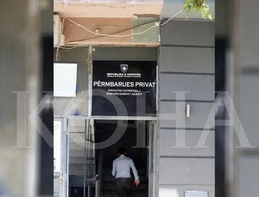 Përmbaruesi Mulhaxha padit Ministrinë e Drejtësisë për pushimin e tij nga detyra