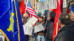 Shqiptarët në New York protestojnë kundër Asociacionit