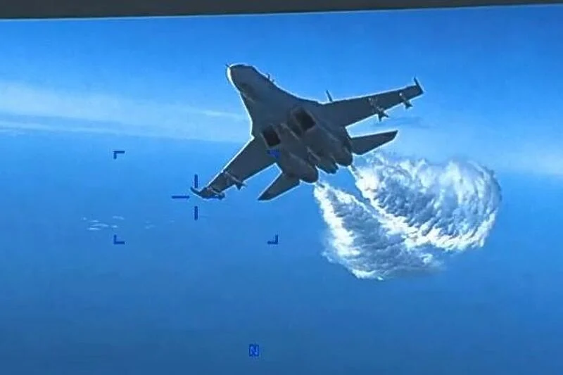 Publikohen pamjet e përplasjes së dronit amerikan me avionin luftarak rus