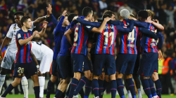 Futbolli i mirë dhe fitoret e mëdha ndihmojnë Barcelonën ta lërë anash skandalin