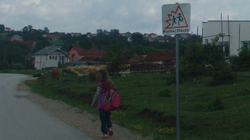 Banorët e “Akllapit” në Lipjan kërkojnë të rikthehet transporti i komunës për bartjen e nxënësve
