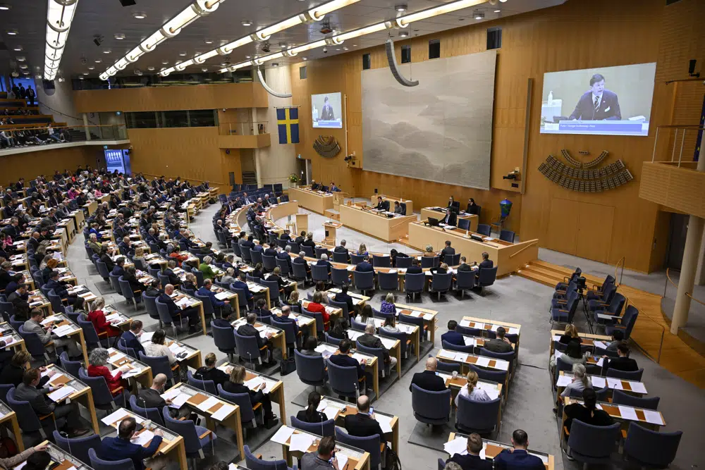 Suedia miraton projektligjin për anëtarësim në NATO