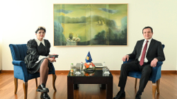 Kurti takohet me Sladjana Pantiqin: Pjesëmarrja në zgjedhje i kontribuon zhvillimit të demokracisë