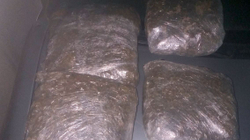 Arrestohen dy persona në Leposaviq, konfiskohen mbi 4 kg marihuanë