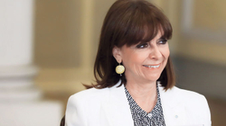 Presidentja e Greqisë: Qëndrimi për Kosovën mbetet i njëjtë