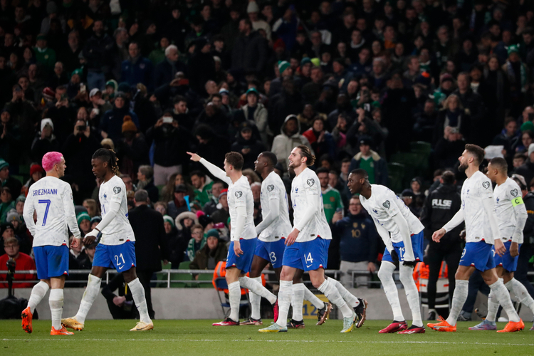 Franca me fitore të vështirë ndaj Irlandës